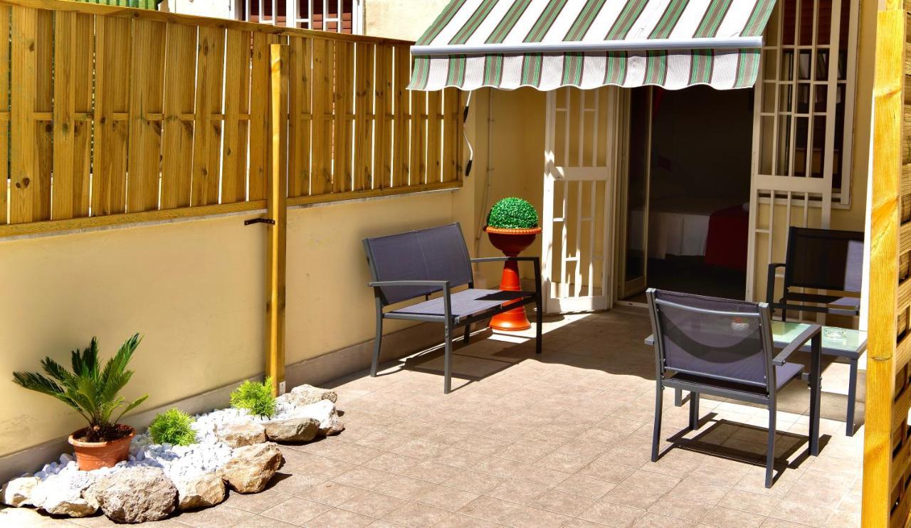 Bed and Breakfast Terrazza Garibaldi Nápoles Exterior foto